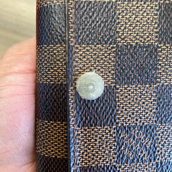 Louis vuitton key holder - Picture 2 of 8